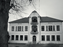 škola